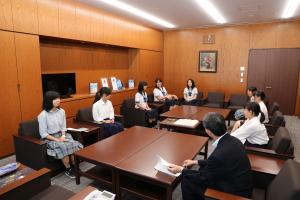 姉妹都市アメリカ・ブレマトン市，韓国・昌原市への派遣高校生帰国報告