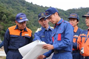 石田　真敏 総務大臣による安浦地区視察への同行