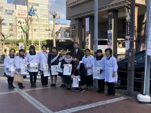 呉市赤十字奉仕団「年末愛の運動」街頭募金活動