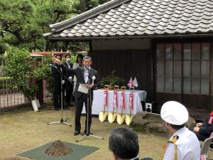 東郷元帥ゆかりの銀杏の木植樹式