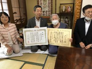 100歳到達者のお祝い訪問（森山　様）