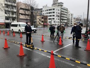 自動運転バス走行実験出発式・試乗，パーソナルモビリティ試乗