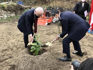 ニシナ屋珈琲植樹式