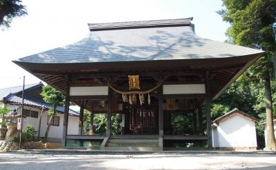 向日原神社の幣殿及び拝殿