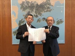 呉市シルバー人材センターの 荒井和雄 理事長 ほか