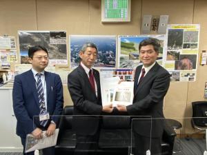 国土交通省水管理・国土保全局砂防部の 三上幸三 部長への 砂防・河川整備促進に関する要望活動