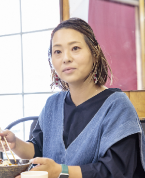 村山ゆかり氏