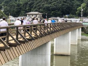 平成30年7月豪雨からの復旧工事が完了した真光寺橋の渡り初め