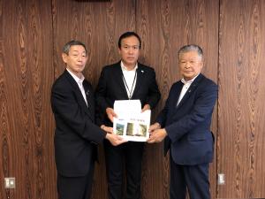 広島県土木建築局の 上田隆博 局長ほかへの 令和５年度砂防・河川関係予算に関する要望活動01