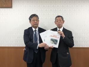 財務省主計局の 坂本成範 国土交通・公共事業総括担当主計官への 令和5年度予算に係る要望活動01