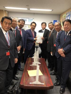 全国治水砂防協会広島県支部として 国土交通省水管理・国土保全局砂防部の 三上幸三 部長への要望活動01