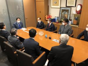 防衛施設問題に関する議員連盟顧問の 衛藤征士郎 衆議院議員