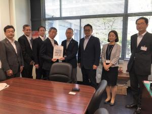 広島県地域政策局の 杉山亮一 局長 ほか（中田光政 呉市議会議長とともに令和6年度広島県予算提案活動）01