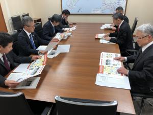 広島呉道路建設促進期成同盟会会長として 西日本高速道路株式会社の 永田順宏 取締役常務執行役員経営企画本部長 ほかへの要望活動02