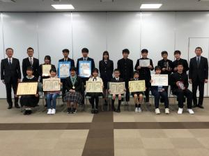 全国表彰等を受賞した呉市立学校の児童生徒からの受賞報告会