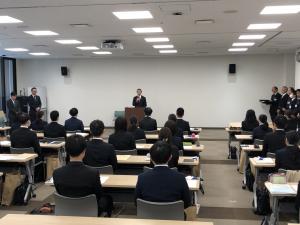新規採用職員への辞令交付式