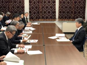財務省主計局の新川浩嗣局長への要望活動