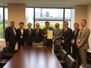 長坂康正衆議院国土交通委員長への同要望活動