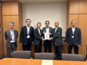 畦元将吾 衆議院議員