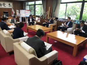 広島県の 湯崎英彦 知事
