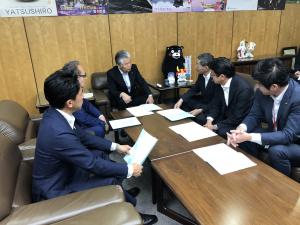 総務省の 馬場成志 副大臣へ旧軍港４市で旧軍港市振興協議会要望活動
