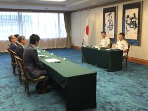 防衛省の 酒井良 海上幕僚長へ同要望活動
