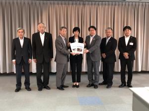 国土交通省中国地方整備局広島国道事務所の 田宮佳代子 所長 ほかへの要望活動
