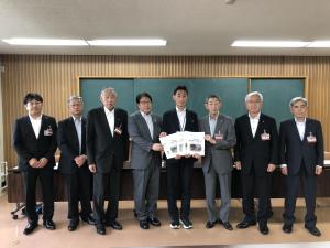 国土交通省中国地方整備局道路部の 門間俊幸 部長 ほかへの同要望活動