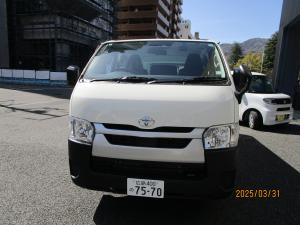 白岳小学校給食配送車正面
