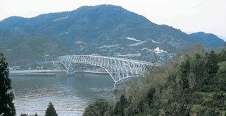 豊浜（とよはま）大橋