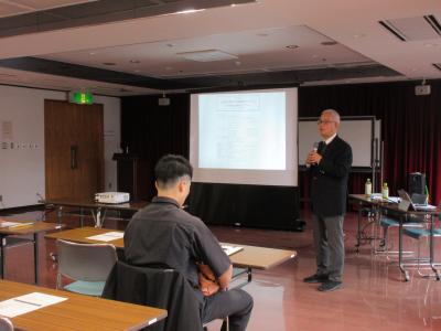 東川先生講義写真２