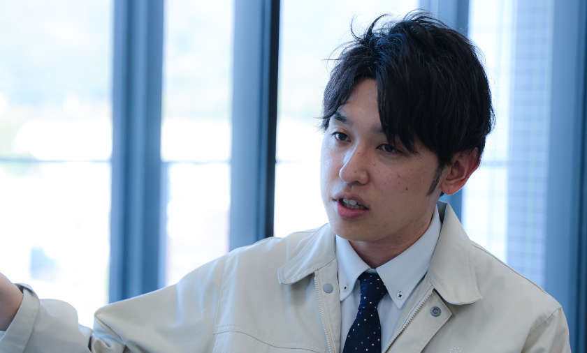 インタビューの写真