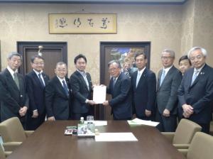 中谷財務副大臣