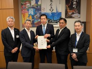新谷正義 衆議院議員