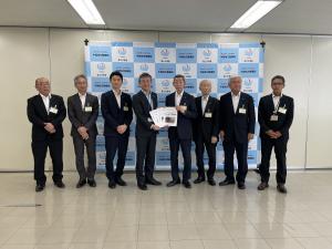 同局道路部の 大江真弘 道路部長ほかへの同要望