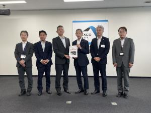 西日本高速道路株式会社中国支社の 本園民雄 支社長ほかへの同要望