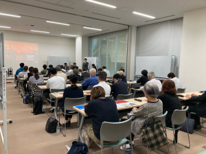 事業説明の様子です。