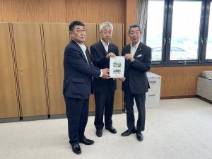 広島県警察の 森本敦司 本部長ほか