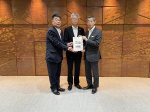 広島県土木建築局の 藤田士郎 局長,木村成弘 都市建築技術審議官ほか