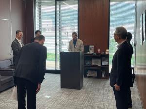 国際交流員への辞令交付式