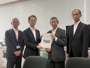 内閣府地方創生推進事務局の 宿本尚吾 局長,橋本真吾 次長への 日本成長戦略等に係る要望