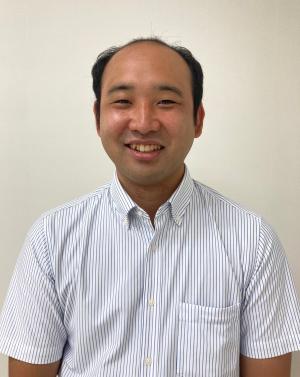 皆川さんの顔写真