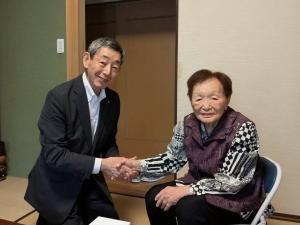 100歳到達者のお祝い訪問